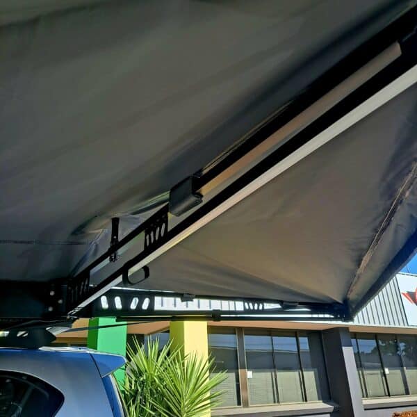Red Dog 180 Degree Awning 2.1m - Image 5