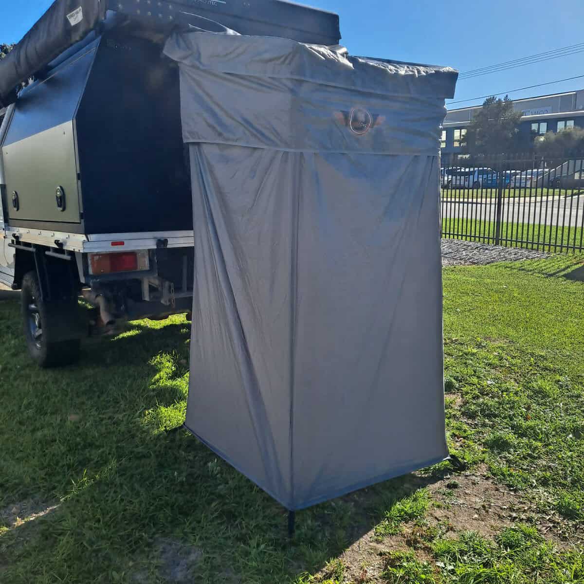 Red Dog "Shih Tzu" Shower Tent