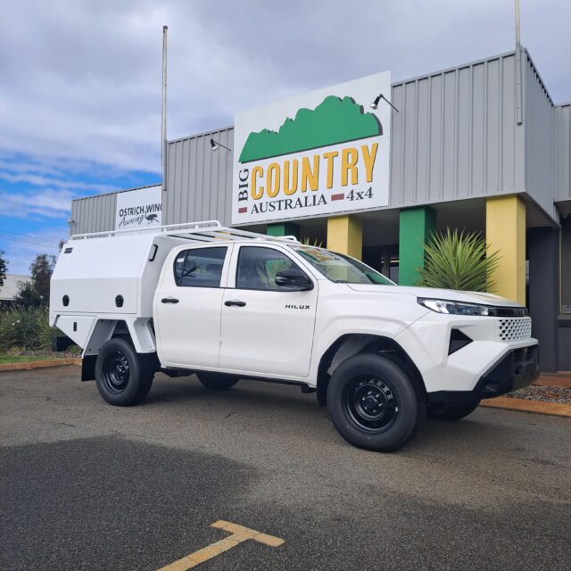 Another N90 Hilux in for Trojan Trade Body install.

Whether you are chasing a tray, trade body or a full canopy set up we have you covered.
@trojancanopies 

Please send us an email for pricing.
sales@bigcountry4x4.com.au or phone
(08) 9455 3603

#toyota #n90 #hilux #trojan #tray #canopy #tradie #tradebody #weekendgetaway #bigcountry4x4